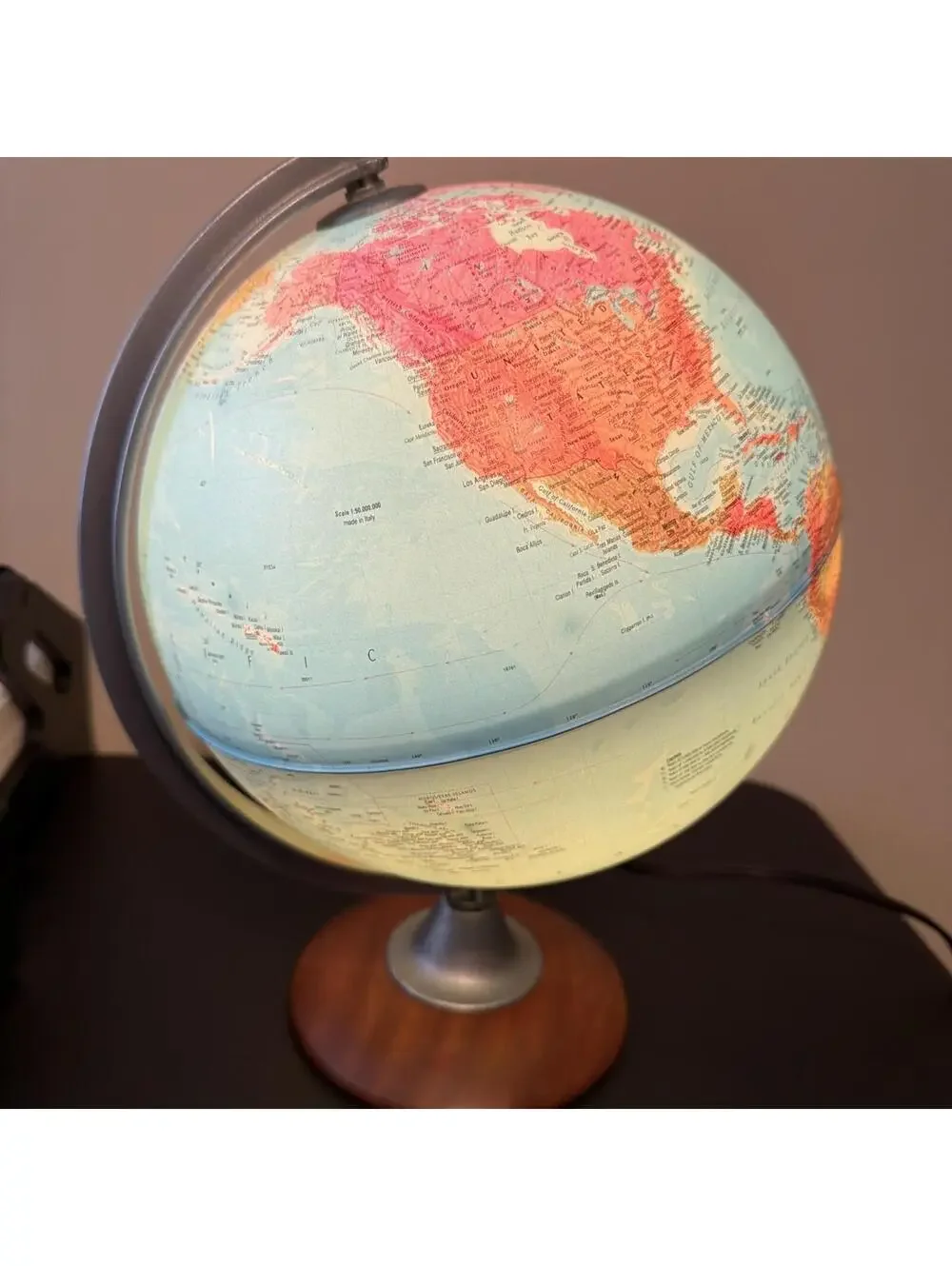 Light Up Globe